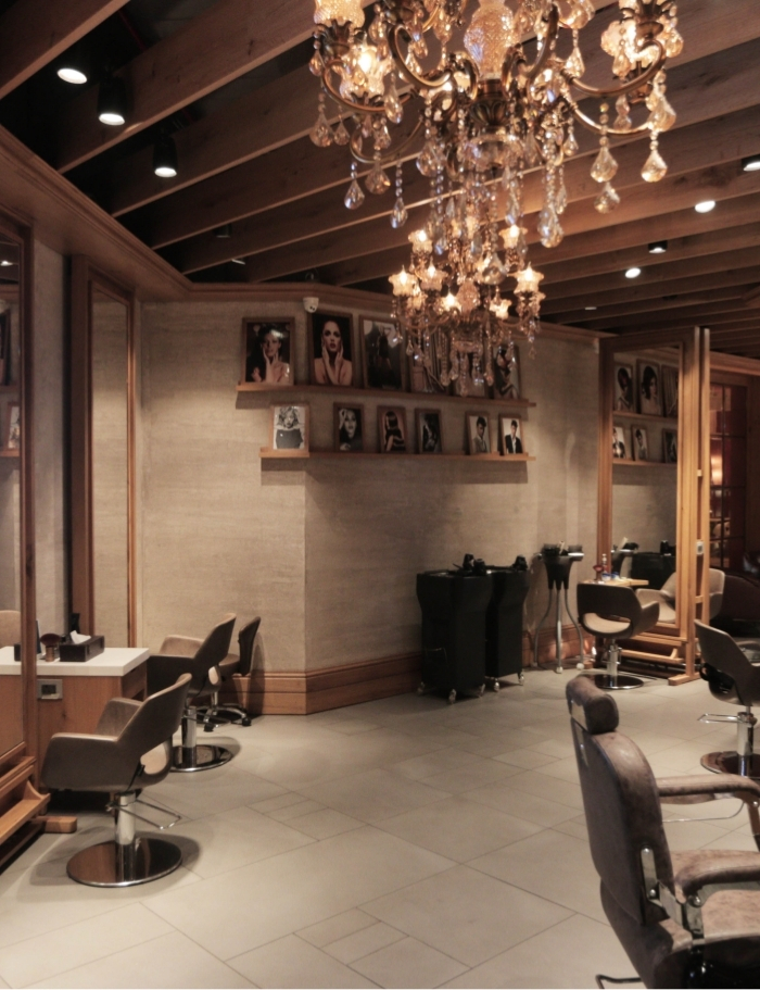Looks Salon